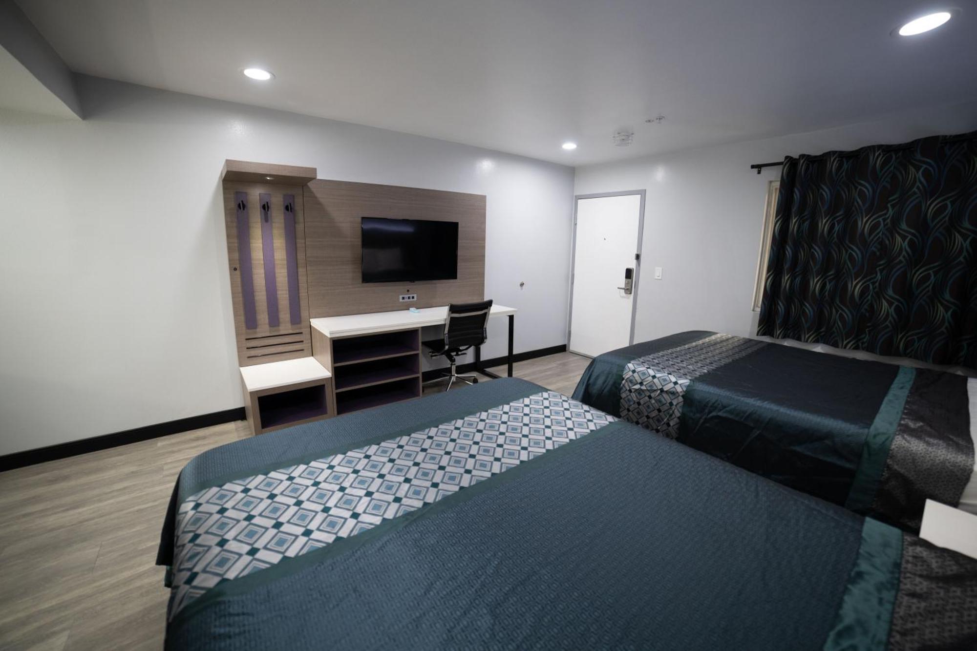 Express Inn & Suites Ontario Airport Exterior photo